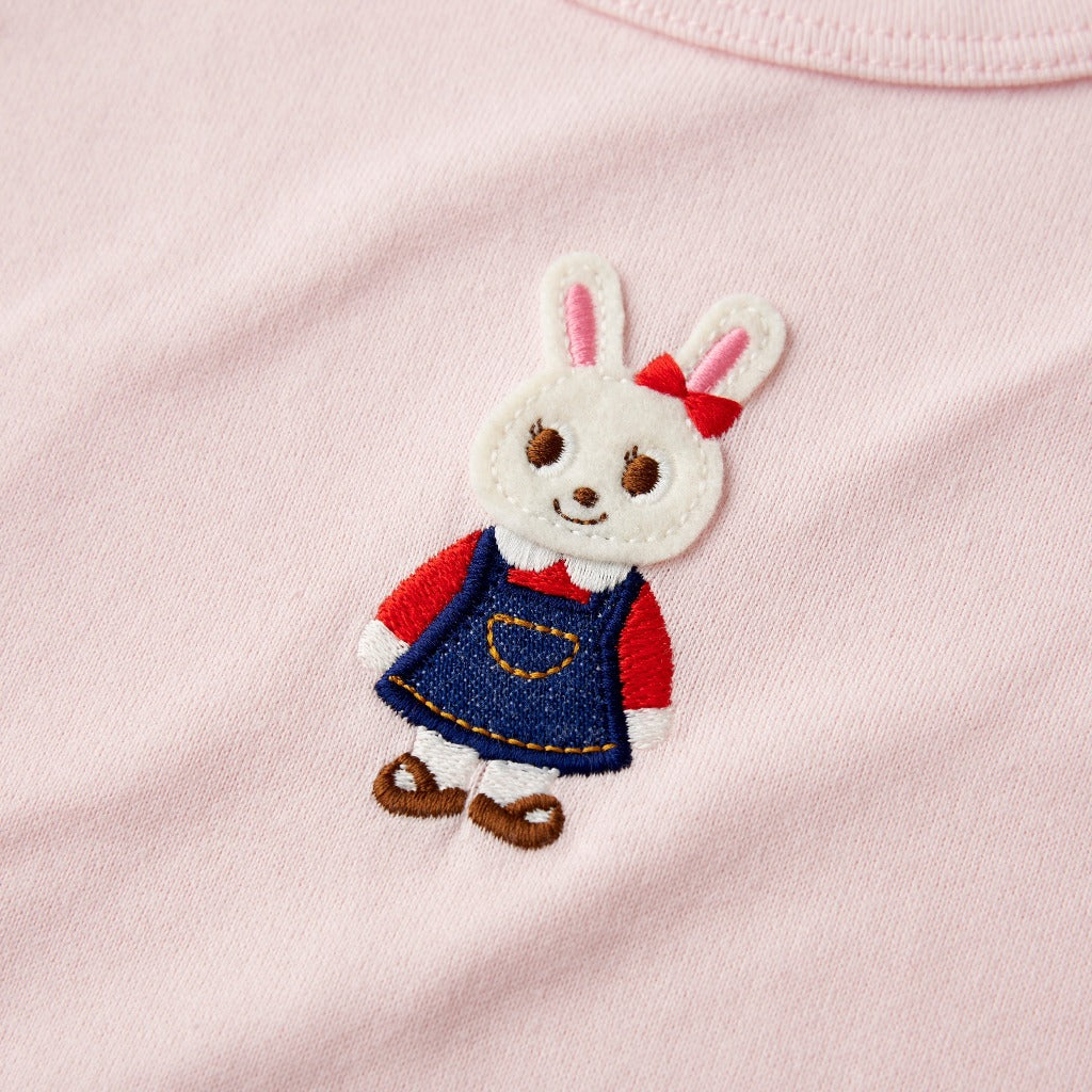 Long-sleeved T-shirt for the seasonal transition