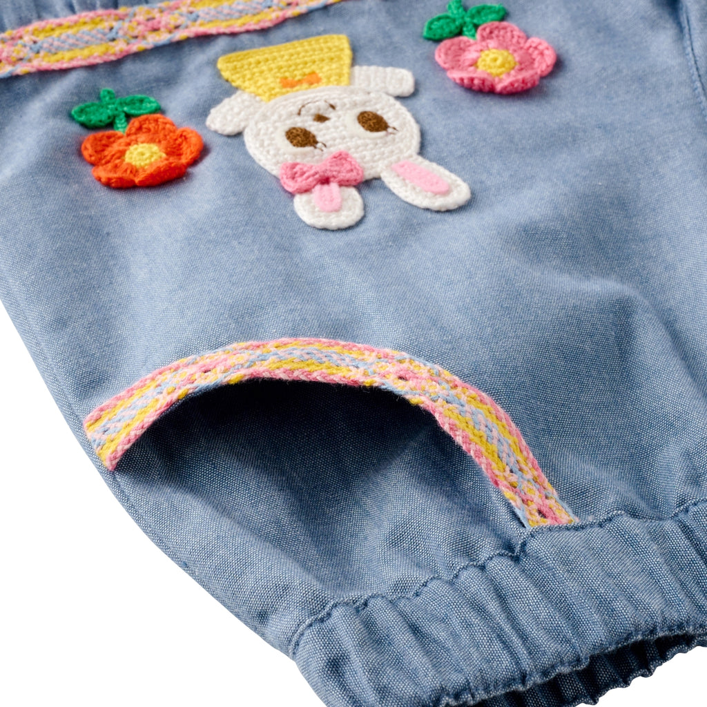 Usako’s Lace-Trimmed Shorts