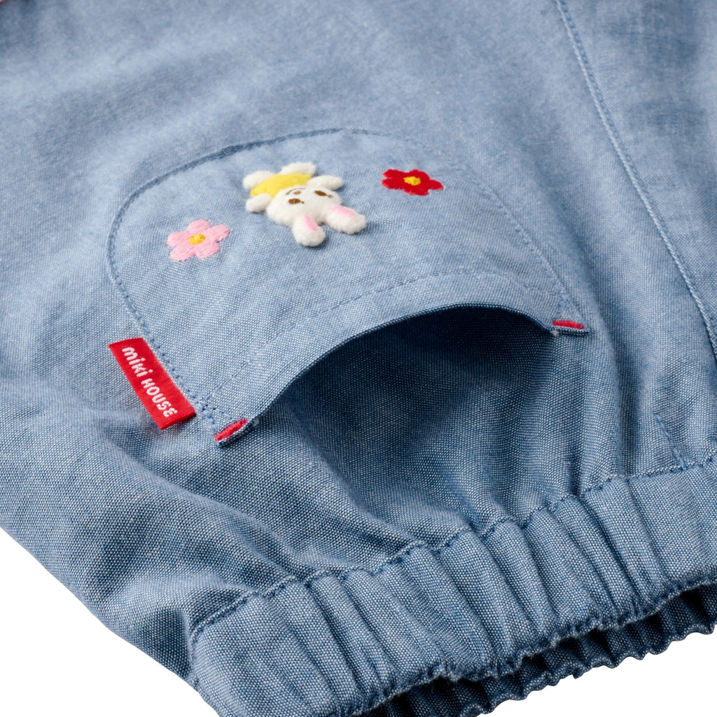 Usako’s Lace-Trimmed Shorts