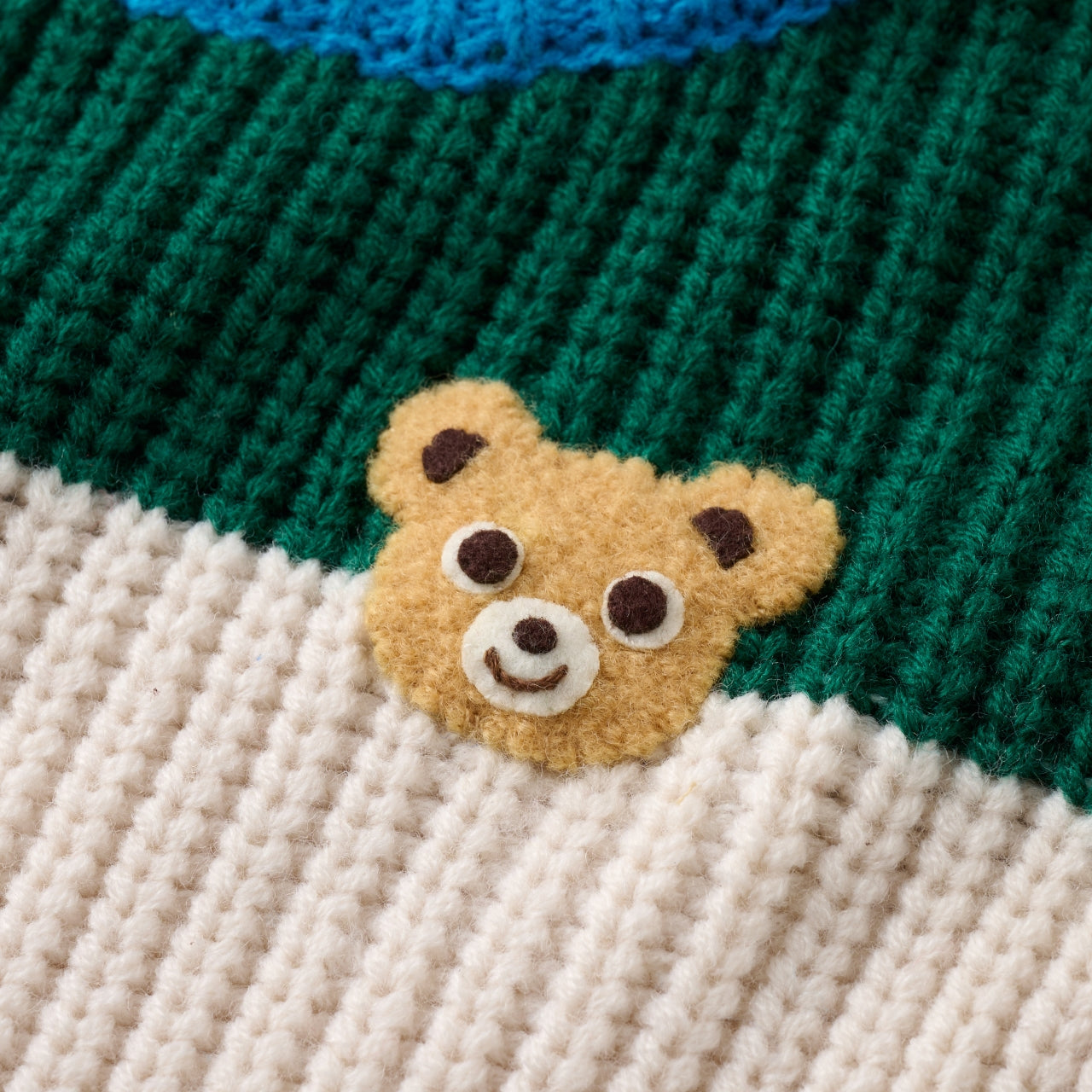 Pucchi Colour-Block Low-Gauge Sweater