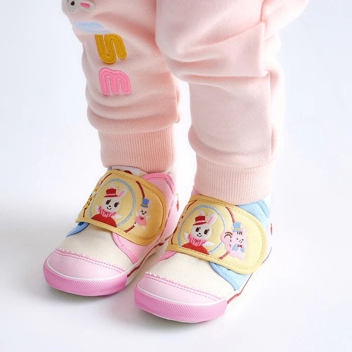 Usako's Magic Show Second Shoes