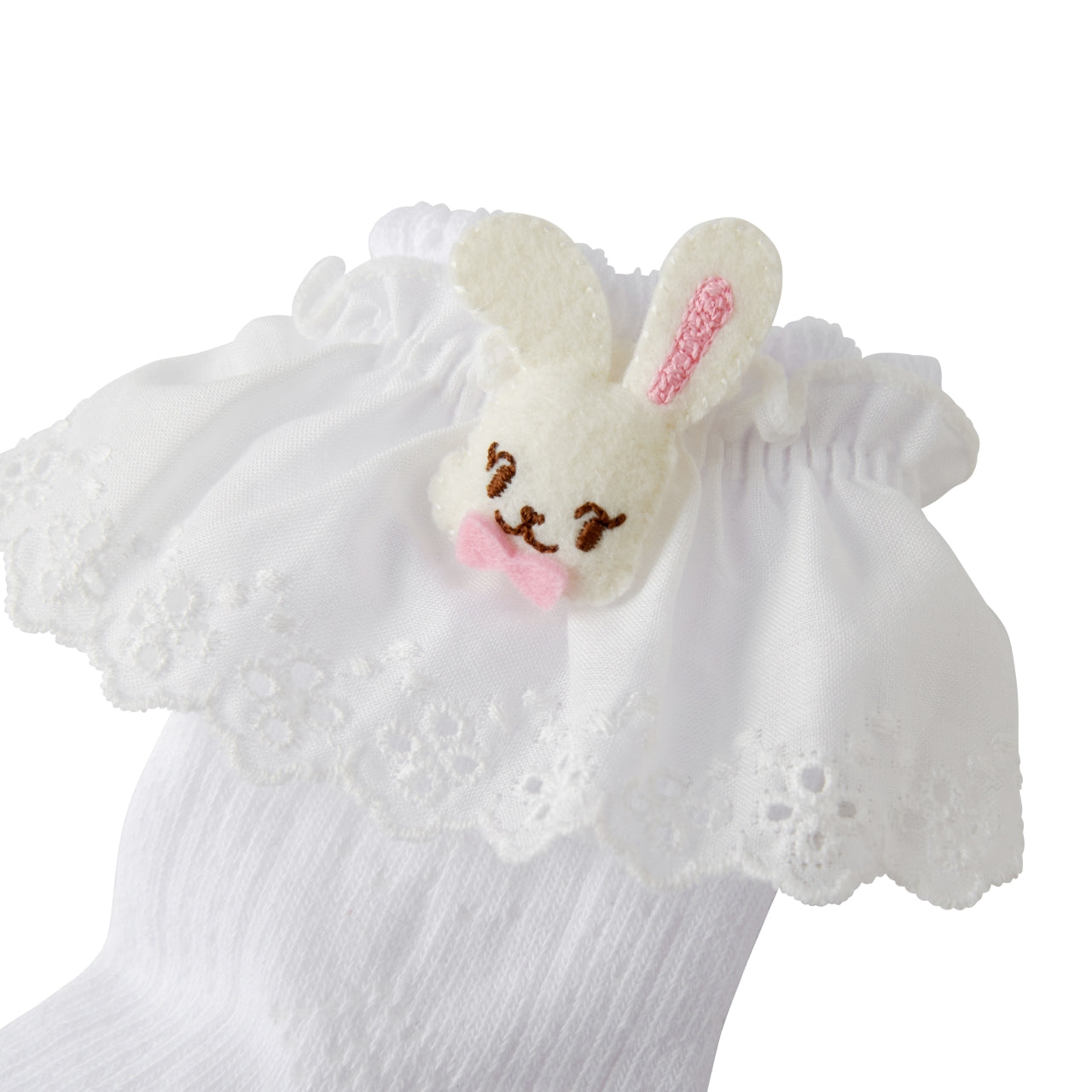 CHIECO SAKU Broderie Anglaise Clover Socks with 3D Motif