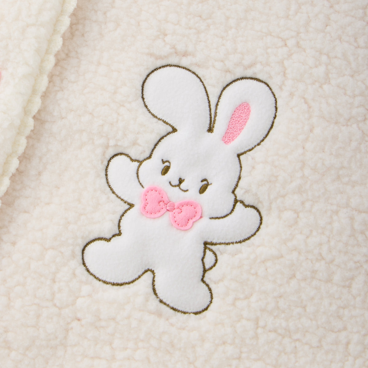 Chieco Saku Fluffy Fleece Cape