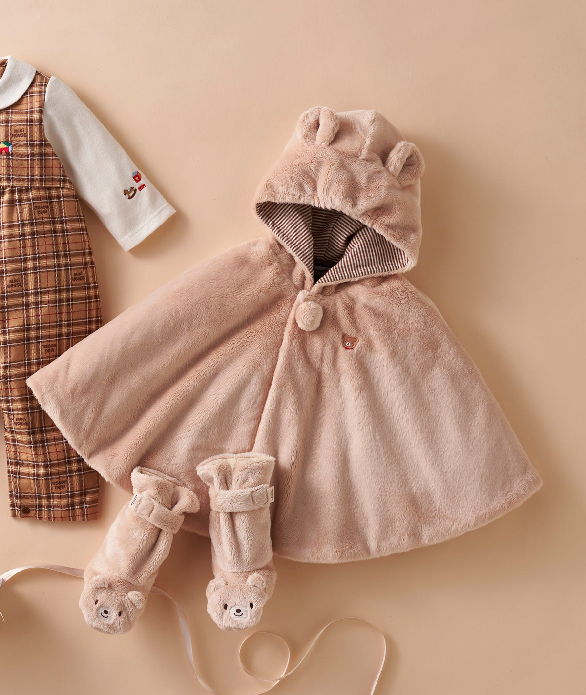 Snuggle Microfur Cape