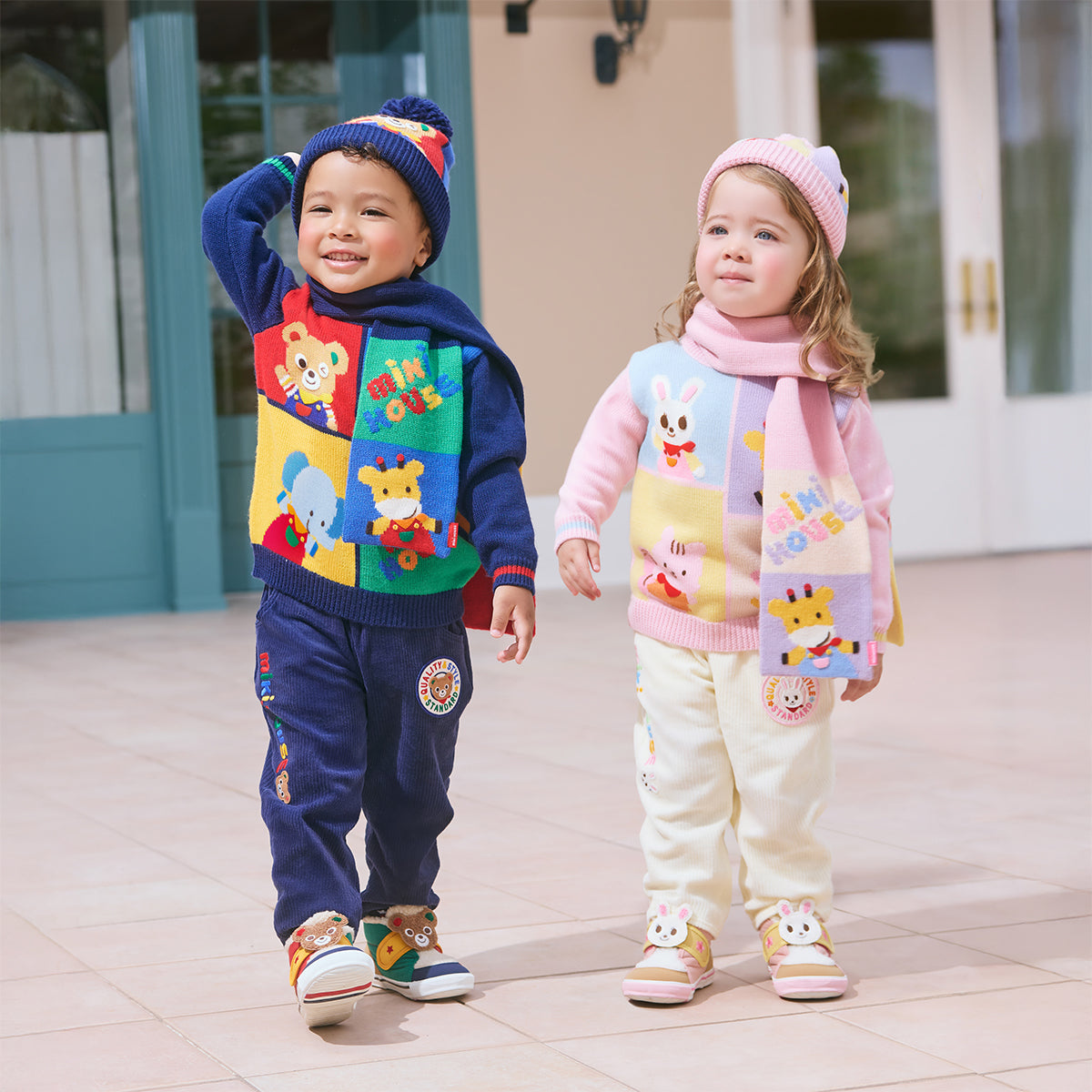 Festive MIKI HOUSE Friends Scarf