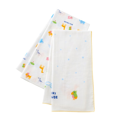 Two-Piece Gauze Towel Set (Stars and Friendly Animals motif)