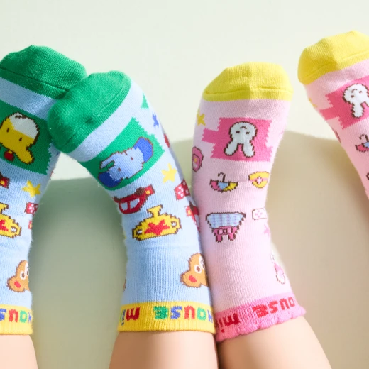 Usako Retro Game Socks